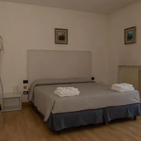 Bed And Breakfast La Sosta Ponte San Nicolo Exterior photo